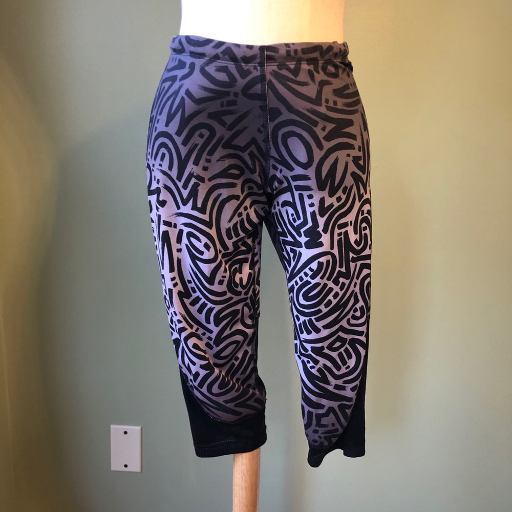 Reebok Speedwick Geometric Print 3/4 Mesh Leggings - Size Small